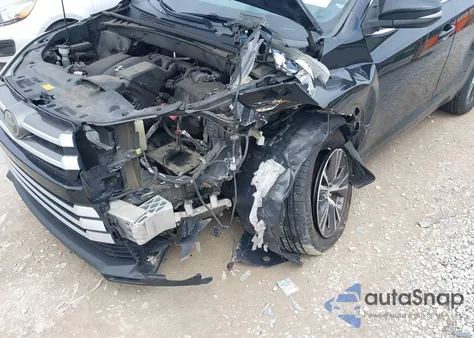 2018 Toyota Highlander Le from USA, damaged, VIN 5TDBZRFH7JS889068